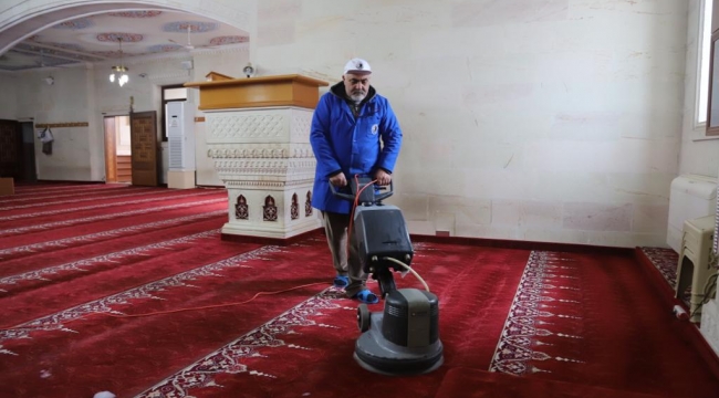 Kartal Belediyesi Ramazan Ayı Öncesi İbadethaneleri Temizliyor