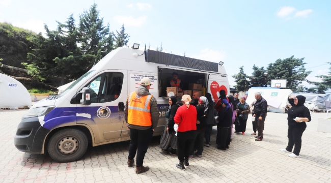 Kartal Belediyesi Hatay'da 225 Bin Kişilik Yemek Dağıttı